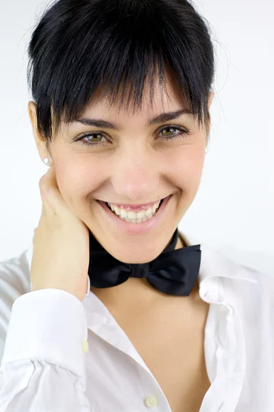 Boldog lány visel nyakkendő és mosolyogva — Stock Fotó