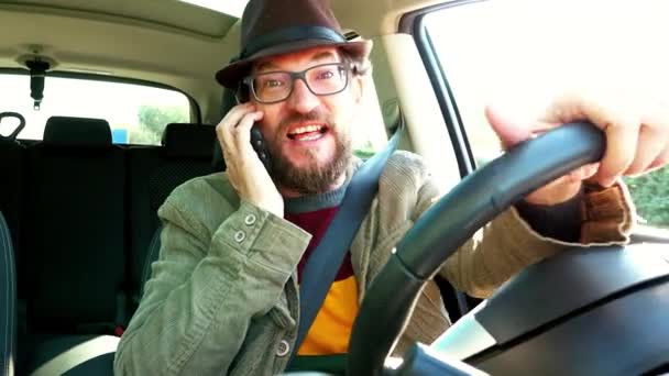 Cool Man Hat Beard Talking Phone While Driving Car Laughing — Stock Video