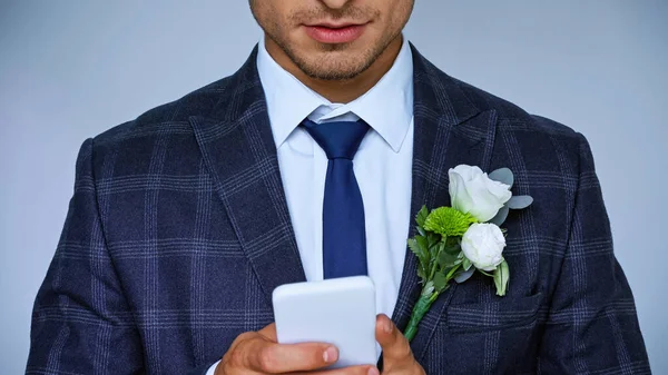 Partial View Smiling Bridegroom Messaging Mobile Phone Isolated Blue — Stock Photo, Image