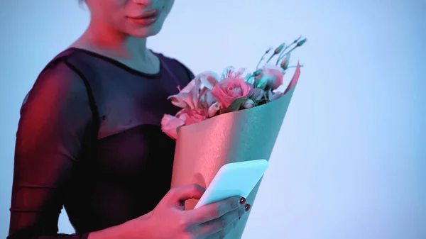 Cropped View Ballerina Holding Smartphone Flowers Blue — Stock Photo, Image