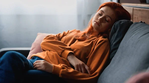 Teen Girl Sleeping Couch Living Room — Stock Photo, Image