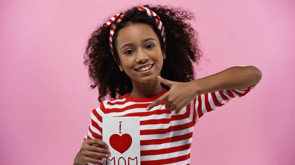 Menina Americana Africana Feliz Apontando Com Dedo Cartão Saudação Com — Fotografia de Stock