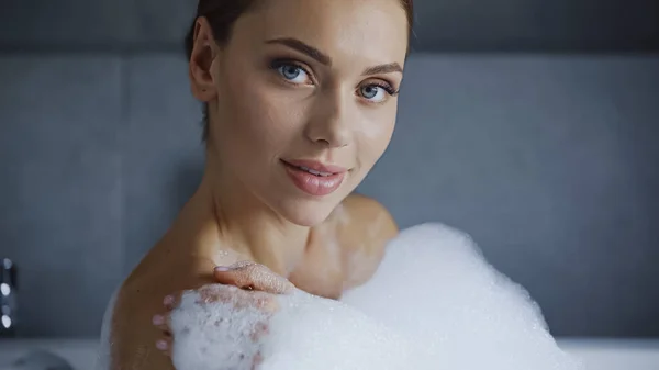 Young Woman Taking Bath Foam Looking Camera — Stock Photo, Image