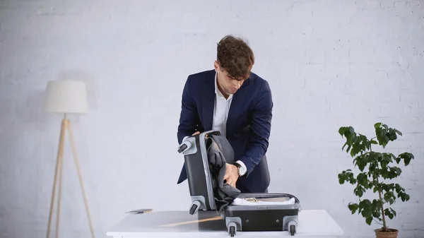 Businessman Suit Closing Packed Suitcase Home — Stock Photo, Image