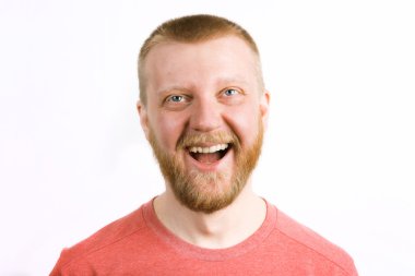 Mutlu neşeli genç adam