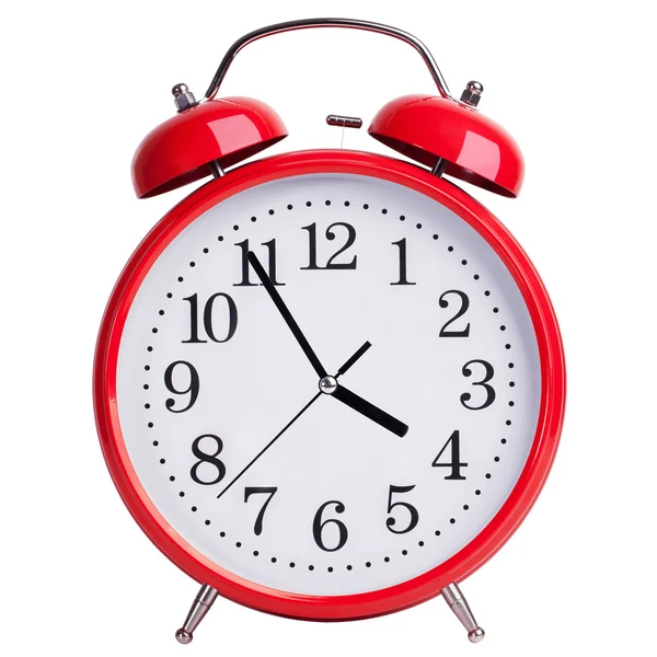 Kırmızı alarm clock dörde beş dakika gösterir