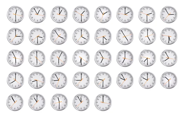 Klokken toont de tijd van een uur tot twaalf — Stockfoto