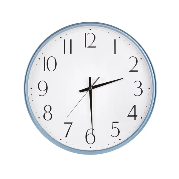 Round clock shows half of the third — Stock Photo, Image