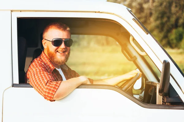 Bearded Cheerful Driver Driving His Camper Van — Stock Photo, Image