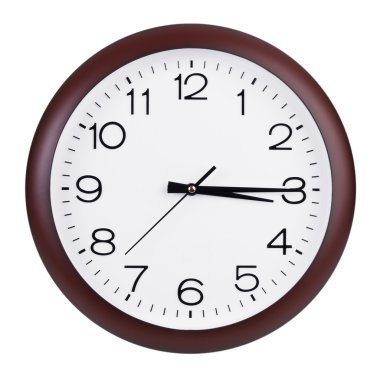 Saat on beş dakika dördüncü gösterir