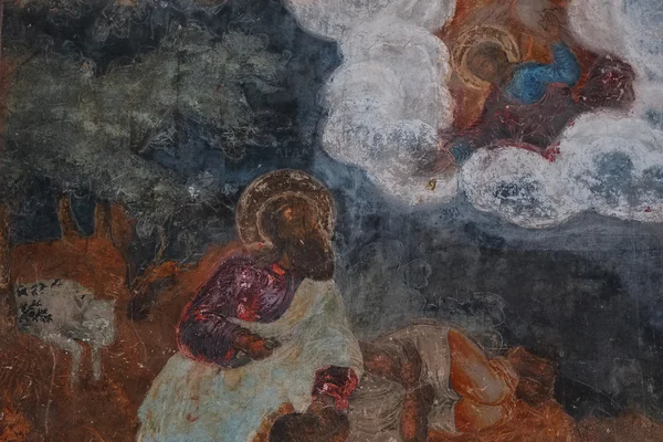 Fresco en un templo antiguo que representa santos —  Fotos de Stock