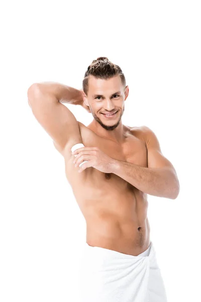 Gelukkig Sexy Shirtless Man Met Behulp Van Deodorant Geïsoleerd Wit — Stockfoto