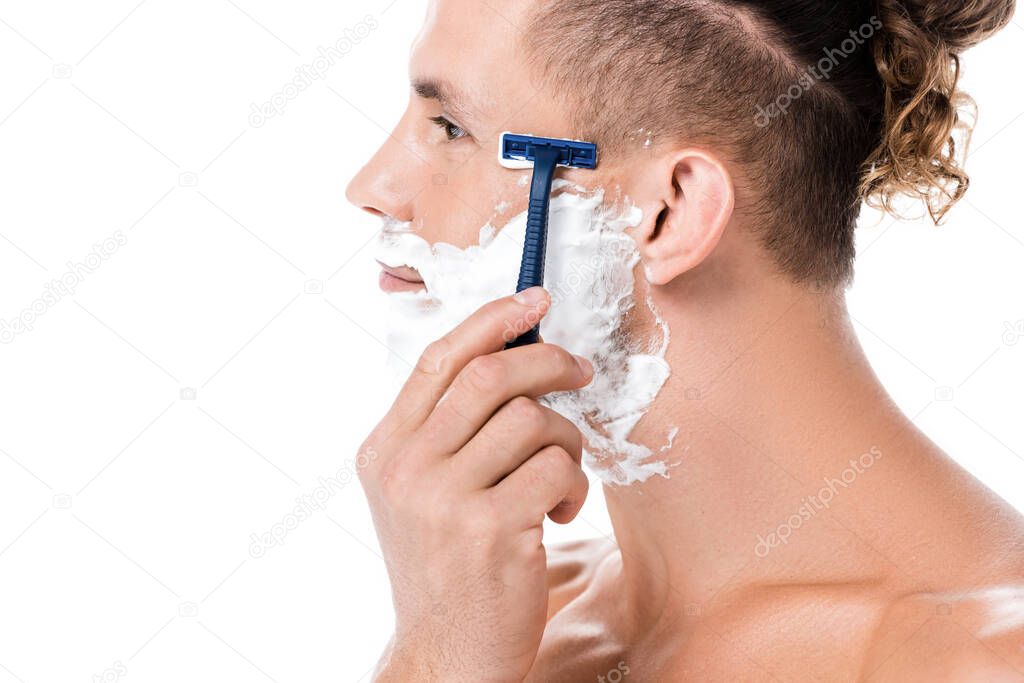 Бороду брить острый щётка щелок мыло ване глеб. Можно ли бриться без пены. Бритья для мужчин. Мужчина бреется в профиль. Пена для бритья для мужчин.