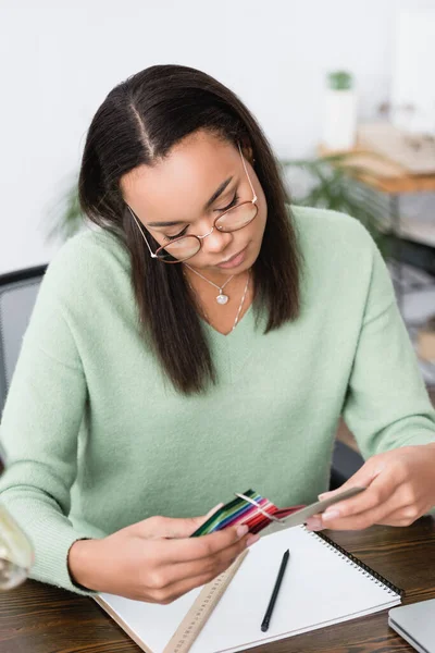 African American Interior Designer Holding Color Palette Material While Working — Stock Photo, Image