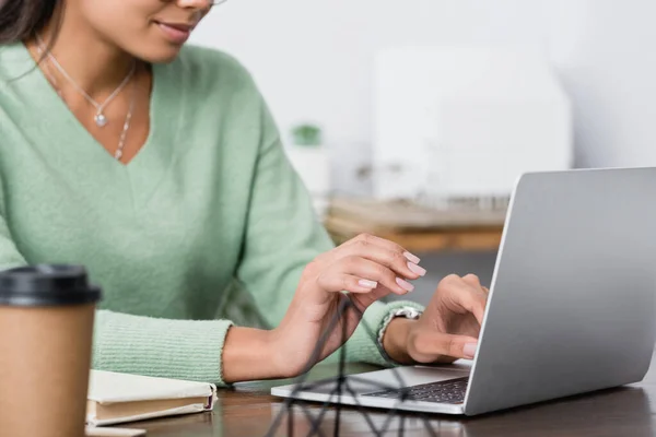 Cropped View African American Interior Designer Working Laptop Coffee Blurred — Stock Photo, Image