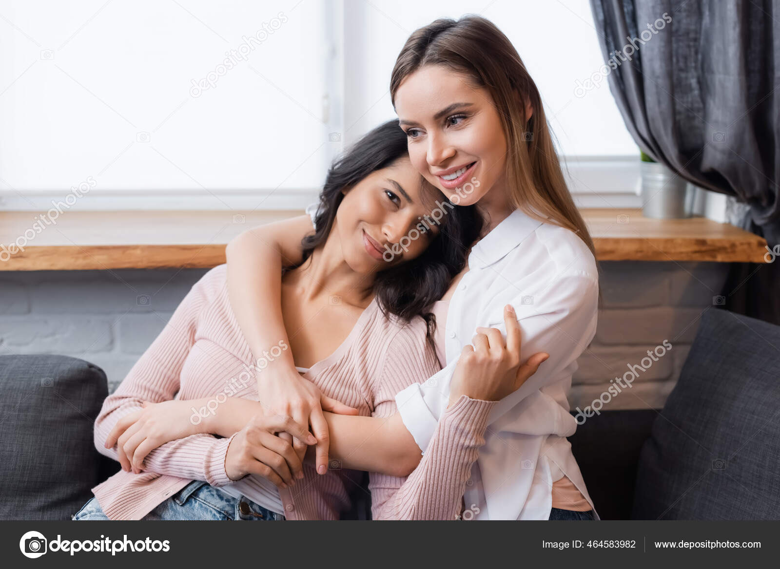 Zwei Schöne Lesben Kuscheln Miteinander Zwei Schöne Lesben Kuscheln Miteinander