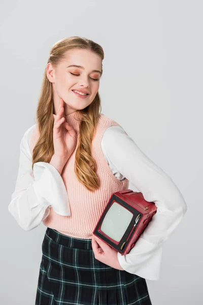 Bonita Mujer Posando Con Los Ojos Cerrados Mientras Sostiene Vintage — Foto de Stock