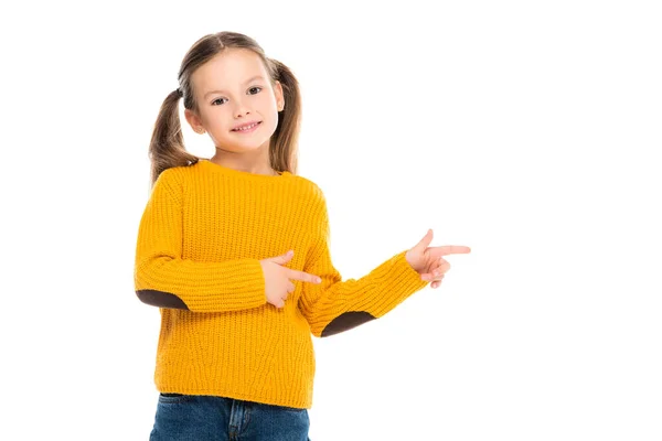 Enfant souriant pointant les doigts loin isolé sur blanc — Photo de stock