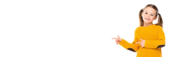 Menina sorridente apontando com os dedos isolados em branco, banner — Fotografia de Stock