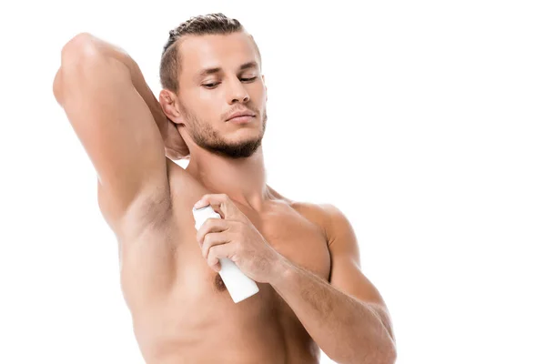 Sexy uomo senza maglietta utilizzando deodorante isolato su bianco — Foto stock