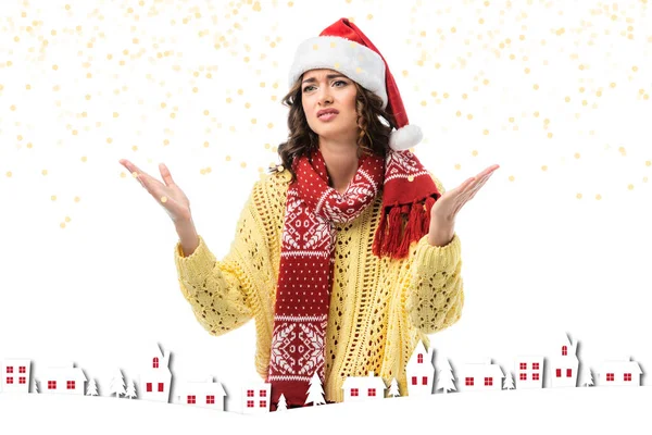 Unzufriedene Frau Mit Weihnachtsmütze Und Schal Gestikuliert Der Nähe Von — Stockfoto