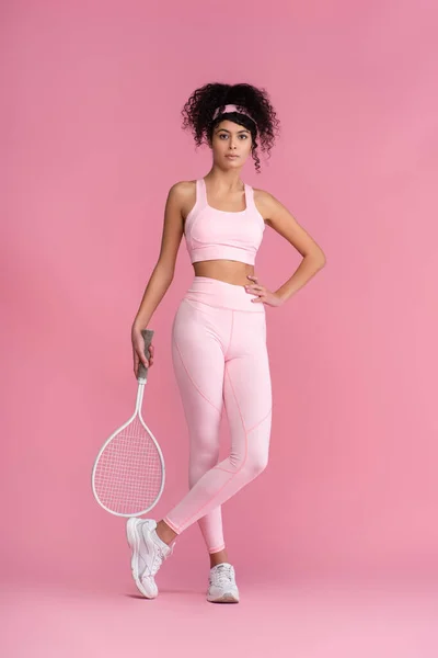 Full Length Curly Woman Sportswear Holding Tennis Racket While Standing — Stock Photo, Image