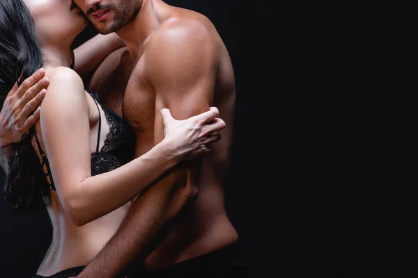 Recortado Vista Mujer Seductora Sujetador Encaje Abrazando Sexy Hombre Sin — Foto de Stock
