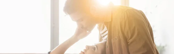 Side View Man Bending Woman Touching His Face Sunshine Banner — Stock Photo, Image