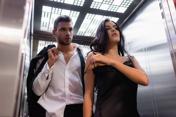 Brunette Woman Taking Dress Boyfriend Formal Wear Elevator — Stock Photo, Image