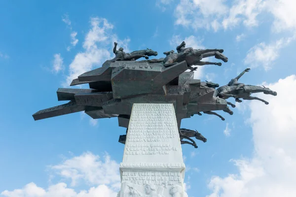 Atatürk Platz Und Statue — Stockfoto