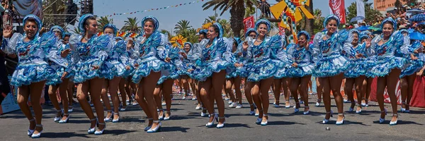 Arica Kind Januari 2016 Vrouwen Van Een Caporal Dansgroep Treden — Stockfoto