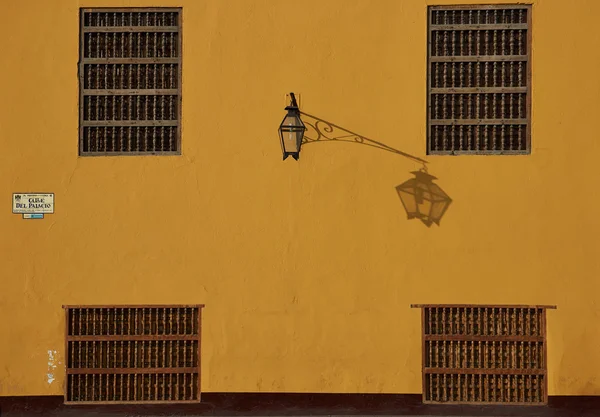 Coloridos edificios del Perú — Foto de Stock