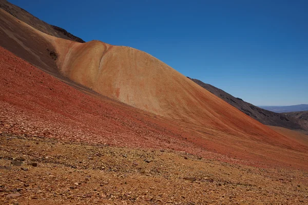 Montañas coloridas del desierto de Atacama — Foto de Stock