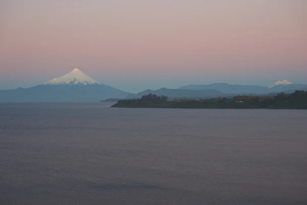 Vulkan Osorno bei Sonnenuntergang — Stockfoto