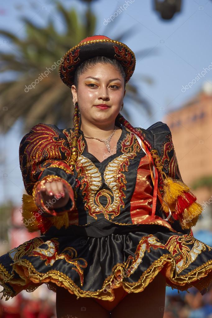 Quito Trajes De Caporal Mujer Falda Típica De Práctica “SAYA” O