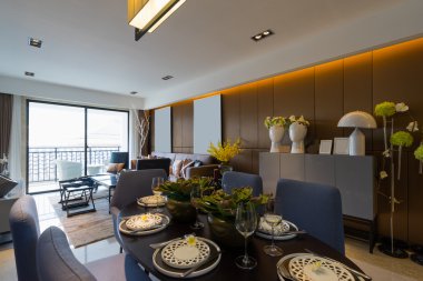 Modern yemek odası.