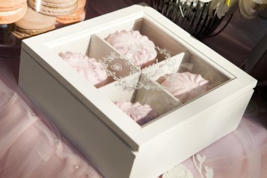 Düğün süslemeleri ve çikolata