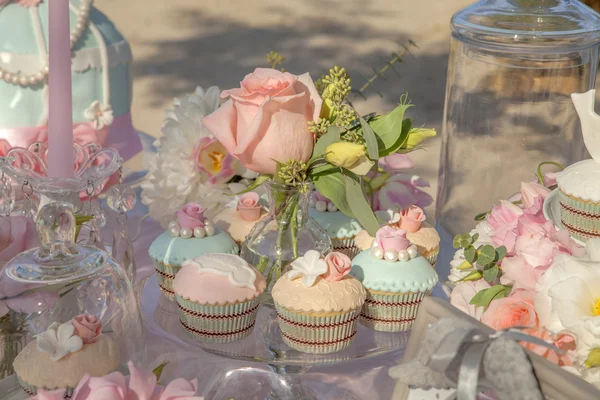 Decoraciones de boda y barra de caramelo — Foto de Stock