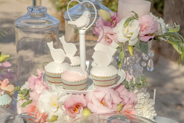 Весільні прикраси та цукерки бар — стокове фото