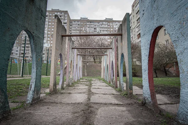 Old Abandoned Yard Soviet Concrete Playground Horizontal Bars Cloudy Day — Stock Photo, Image