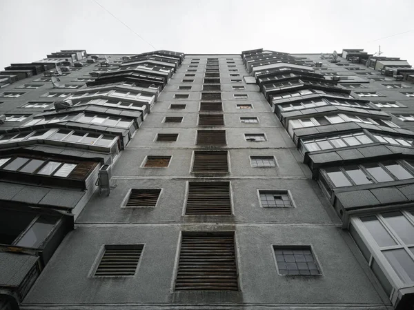 Bottom View Old Dirty Gloomy Residential Multi Storey Prefabricated Concrete — Stock Photo, Image