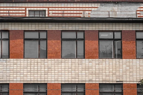 Muro Una Vecchia Casa Sovietica Rivestito Con Piastrelle Ceramica Con — Foto Stock