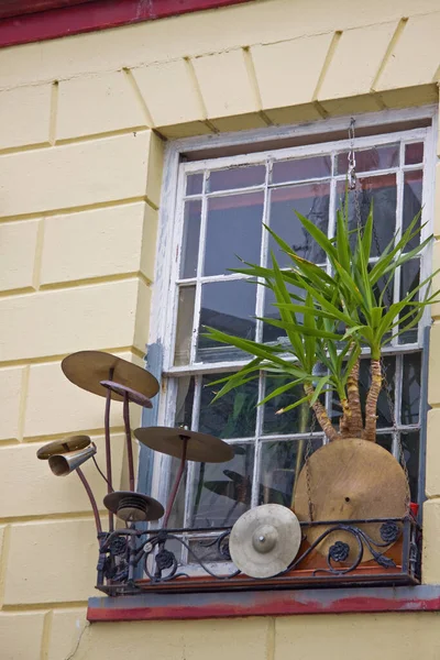 Musical Window Box Adorning Apartment Building South West England — Stock Photo, Image