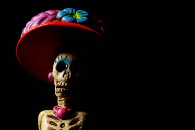 El yapımı Catrina Meksikalıların el işi hatırası.