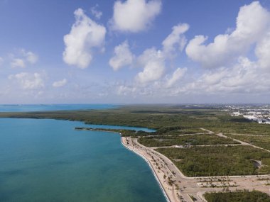Aerial view of Malecon Tajamar, Cancun
