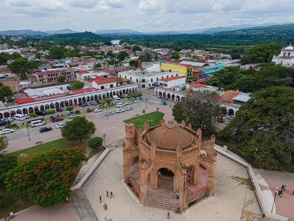Chiapa de Corzo, Meksika 'daki Moorish Çeşmesi olarak bilinen eski tuğla yapı.