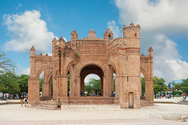 Chiapa de Corzo, Meksika 'daki Moorish Çeşmesi olarak bilinen eski tuğla yapı.