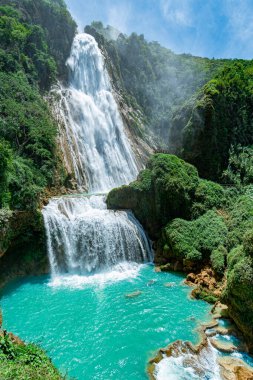 Chiapas, Meksika 'daki El Chiflon şelaleleri
