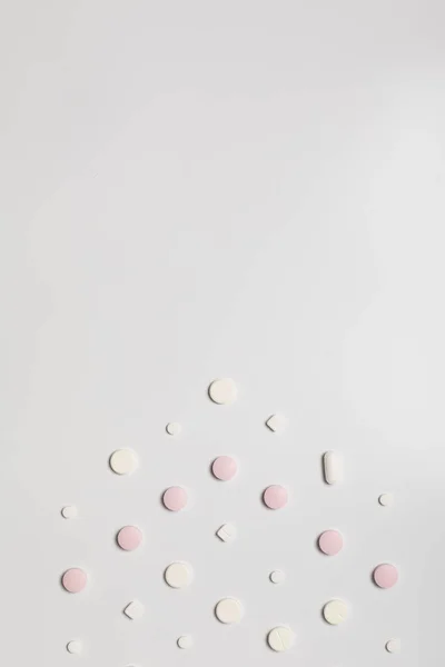 Pink Pills White Background Direction — Stock Photo, Image