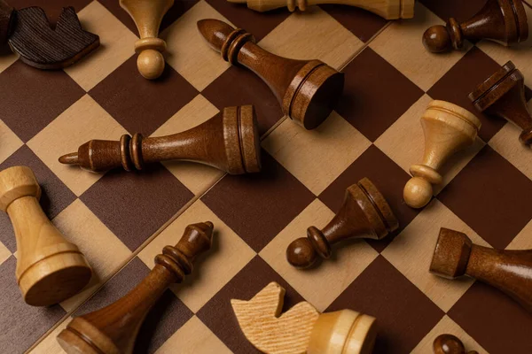 Chess Pieces Scattered Chaotically Chessboard — Stock Photo, Image